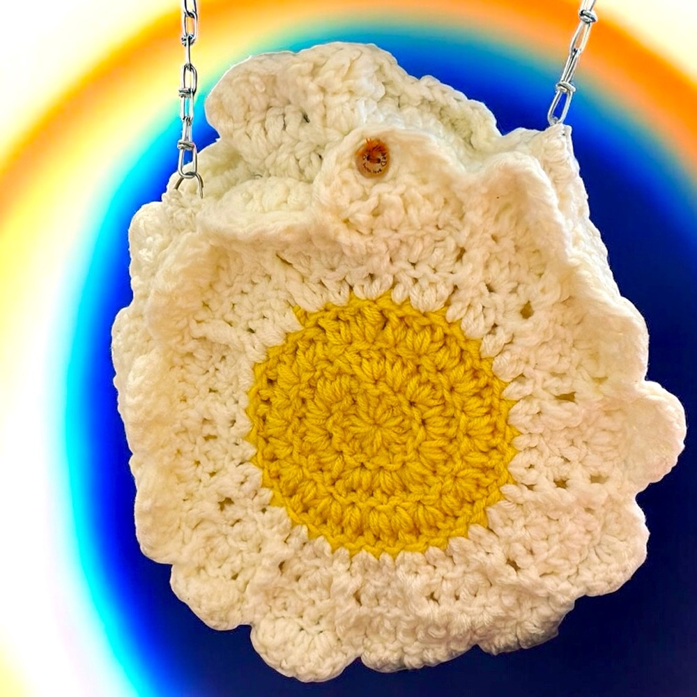 Crochet Daisy Shoulder Bag